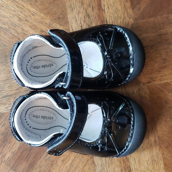 Stride Rite Shoes Stride Rite Black Patent Leather Mary Jane Size